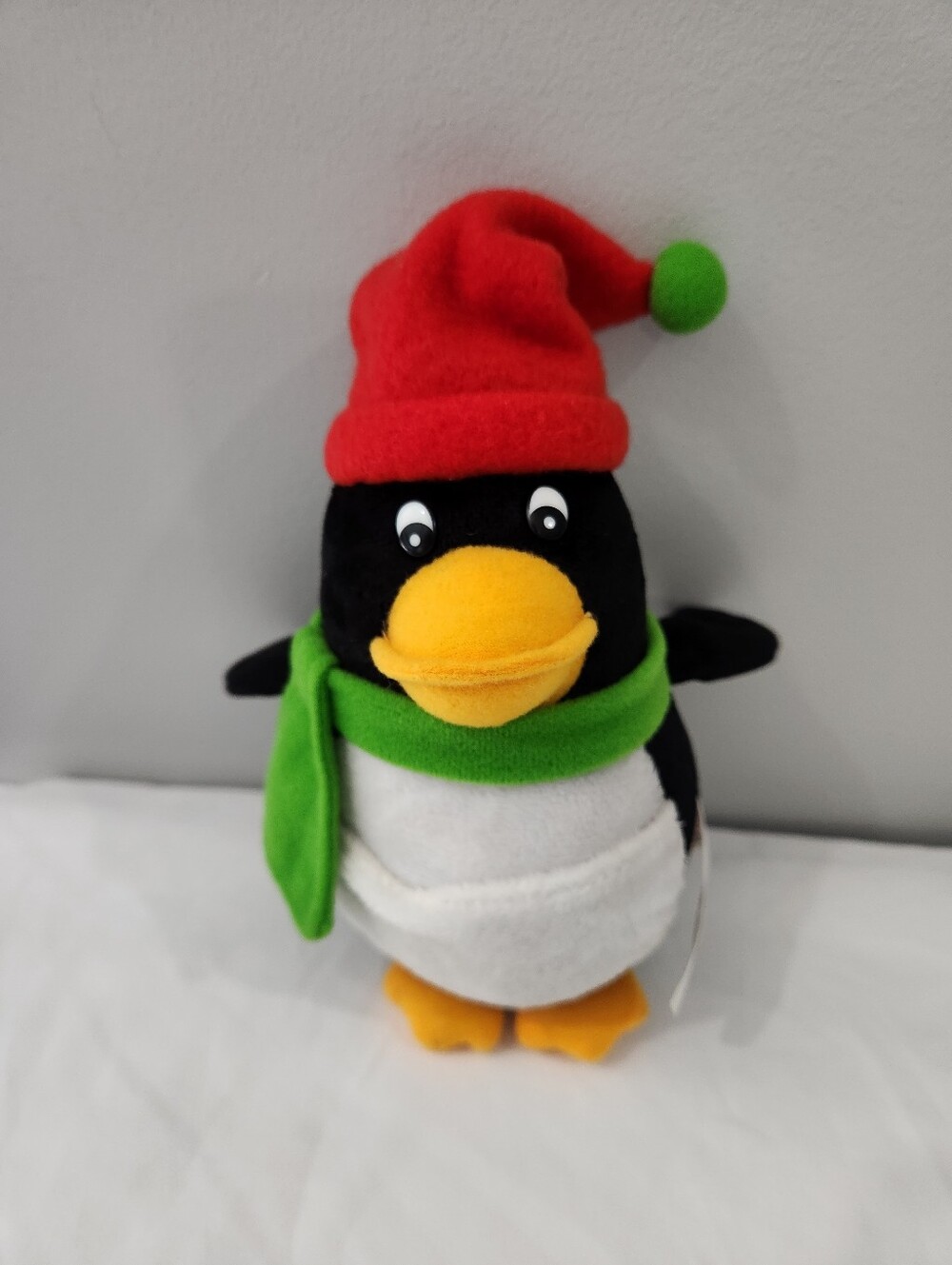 2006 Vintage TARGET CHRISTMAS PENGUIN Plush SCARF HAT Belly Pouch Pocket RARE